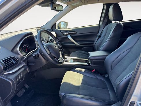 Used 2024 Mitsubishi Eclipse Cross SE image 9