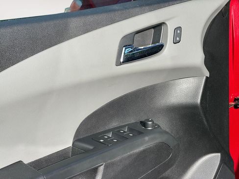 Used 2016 Chevrolet Sonic LT w/ Wheels and Fog Lamp Package FWD image 19