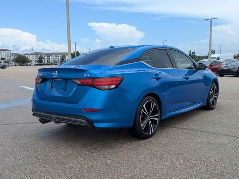 Used 2021 Nissan Sentra SR w/ SR Premium Package FWD image 5