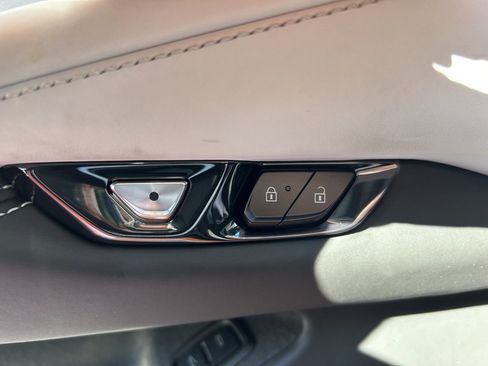 Used 2024 Chevrolet Corvette Z06 w/ Z07 Performance Package image 49