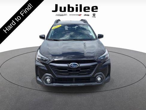 Used 2023 Subaru Outback Premium AWD/4WD image 2