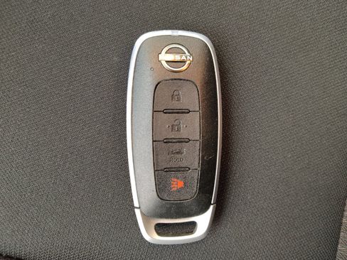 Used 2025 Nissan Sentra SV FWD image 32