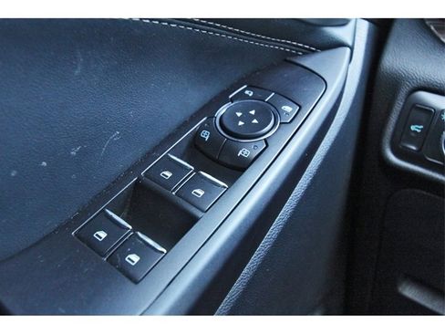 Used 2020 Ford Explorer Limited image 17