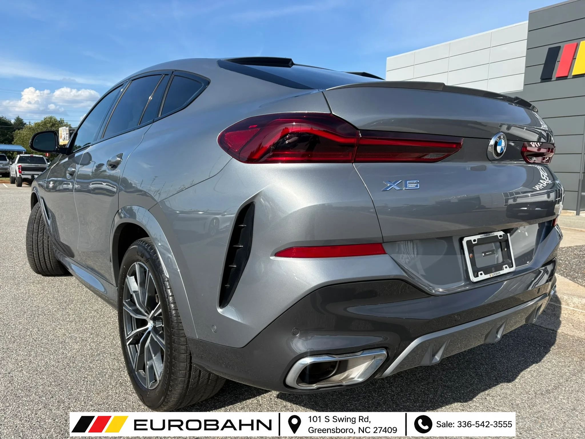 Used 2026 BMW X6 xDrive40i w/ Climate Comfort Package AWD/4WD image 3