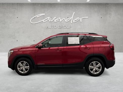 Used 2024 GMC Terrain SLE w/ Driver Convenience Package image 13