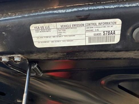 Used 2021 Jeep Gladiator Overland image 6