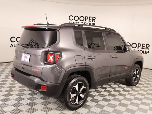Used 2019 Jeep Renegade Trailhawk w/ UConnect 8.4 Nav Group AWD/4WD image 20