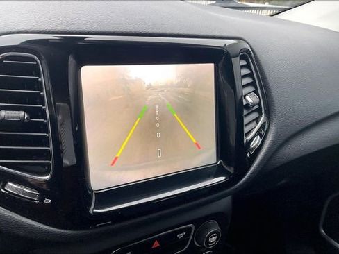 Used 2020 Jeep Compass Limited image 21