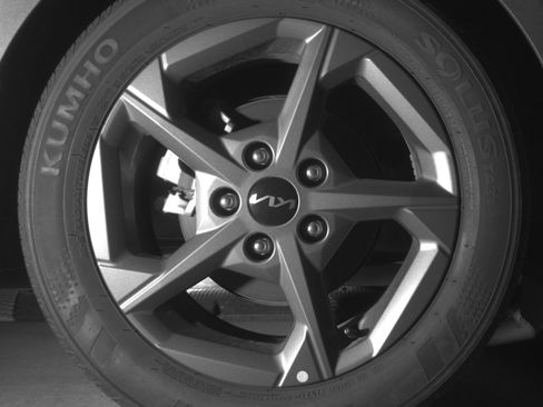 Used 2025 Kia K4 LXS image 15