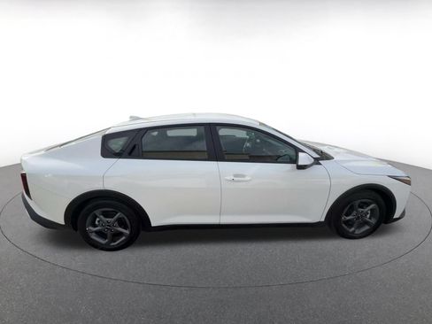 Used 2026 Kia K4 FWD image 16