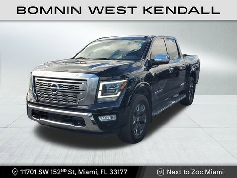 Used 2021 Nissan Titan Platinum Reserve w/ Moonroof Package image 3