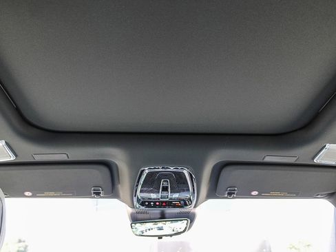 Used 2026 Cadillac Vistiq Luxury image 18