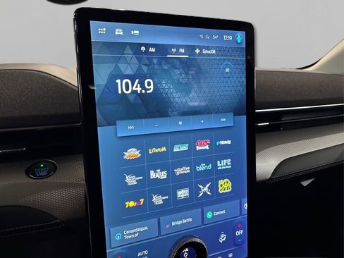 Used 2022 Ford Mustang Mach-E Select image 40