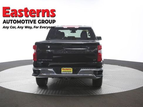 Used 2024 Chevrolet Silverado 1500 LT AWD/4WD image 39