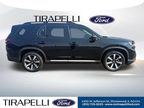 Used 2023 Honda Pilot Elite image 4