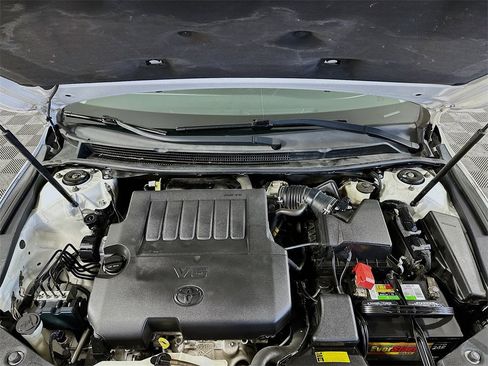 Used 2014 Toyota Avalon Limited image 37