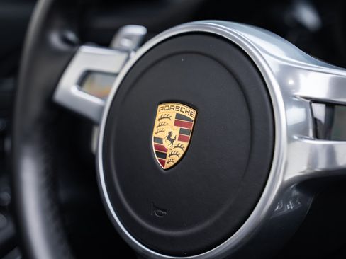 Used 2016 Porsche 911 Turbo S image 38