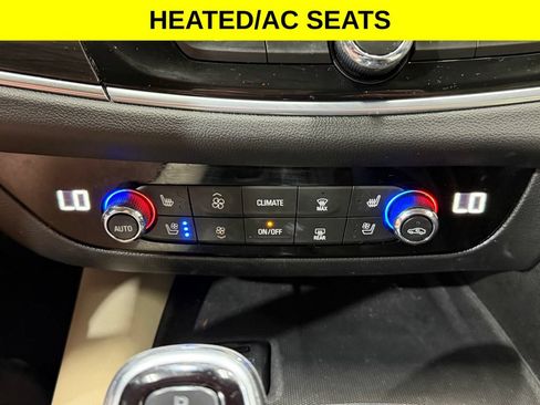 Used 2021 Buick Enclave Premium w/ Surround and Sites Package AWD/4WD image 4