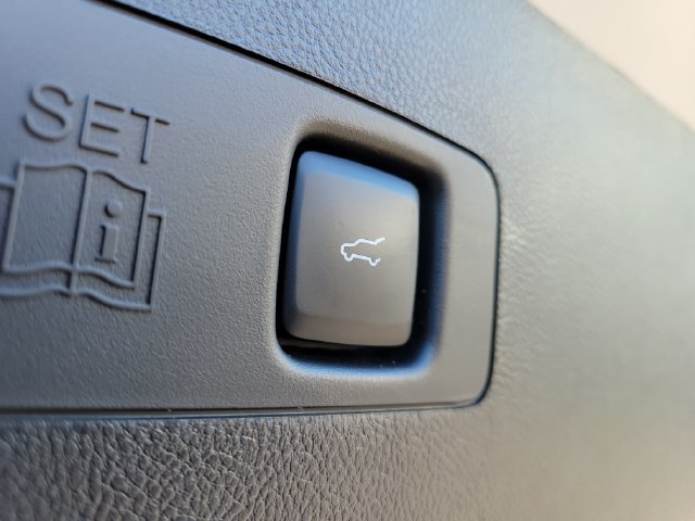 Used 2025 Lincoln Corsair AWD w/ Equipment Group 101A image 28