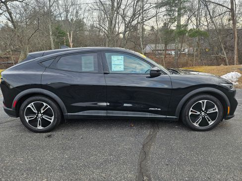 Certified 2021 Ford Mustang Mach-E Select w/ Comfort/Appearance Package image 4