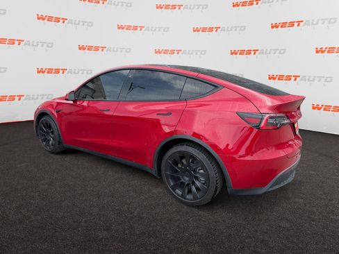Used 2021 Tesla Model Y Long Range AWD/4WD image 3