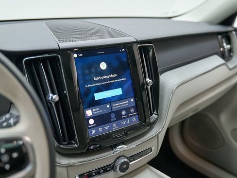 Certified 2023 Volvo XC60 B6 Ultimate w/ Protection Package Premier AWD/4WD image 15