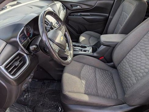 Used 2020 Chevrolet Equinox LT image 16