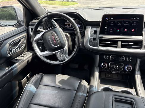 Used 2022 GMC Yukon SLT w/ SLT Premium Package AWD/4WD image 31