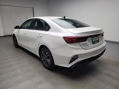 Used 2024 Kia Forte LXS w/ LXS Technology Package FWD image 5