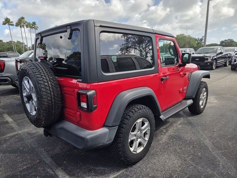 Used 2018 Jeep Wrangler Sport AWD/4WD image 5