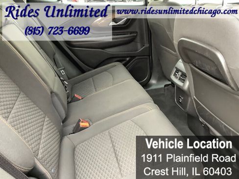 Used 2018 GMC Terrain SLE image 27