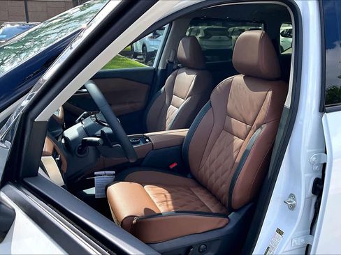 New 2026 Nissan Rogue Platinum w/ Platinum Premium Package image 17