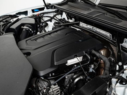 Certified 2025 Audi Q5 Premium Plus w/ Premium Plus image 46