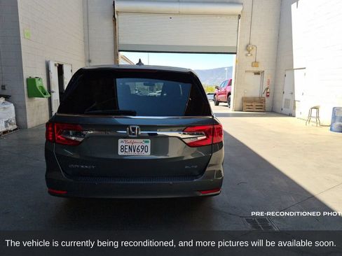 Used 2018 Honda Odyssey Elite image 7