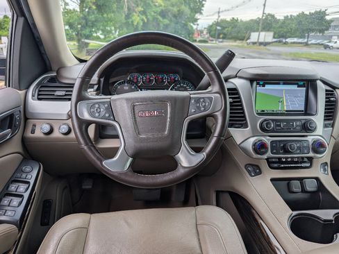 Used 2019 GMC Yukon XL SLT w/ Open Road Package AWD/4WD image 33