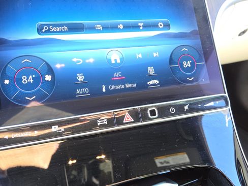 Used 2024 Mercedes-Benz C 300 Sedan image 25