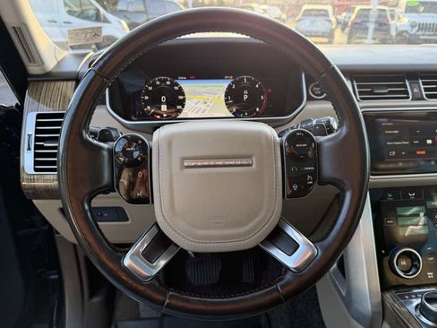 Used 2018 Land Rover Range Rover HSE image 41