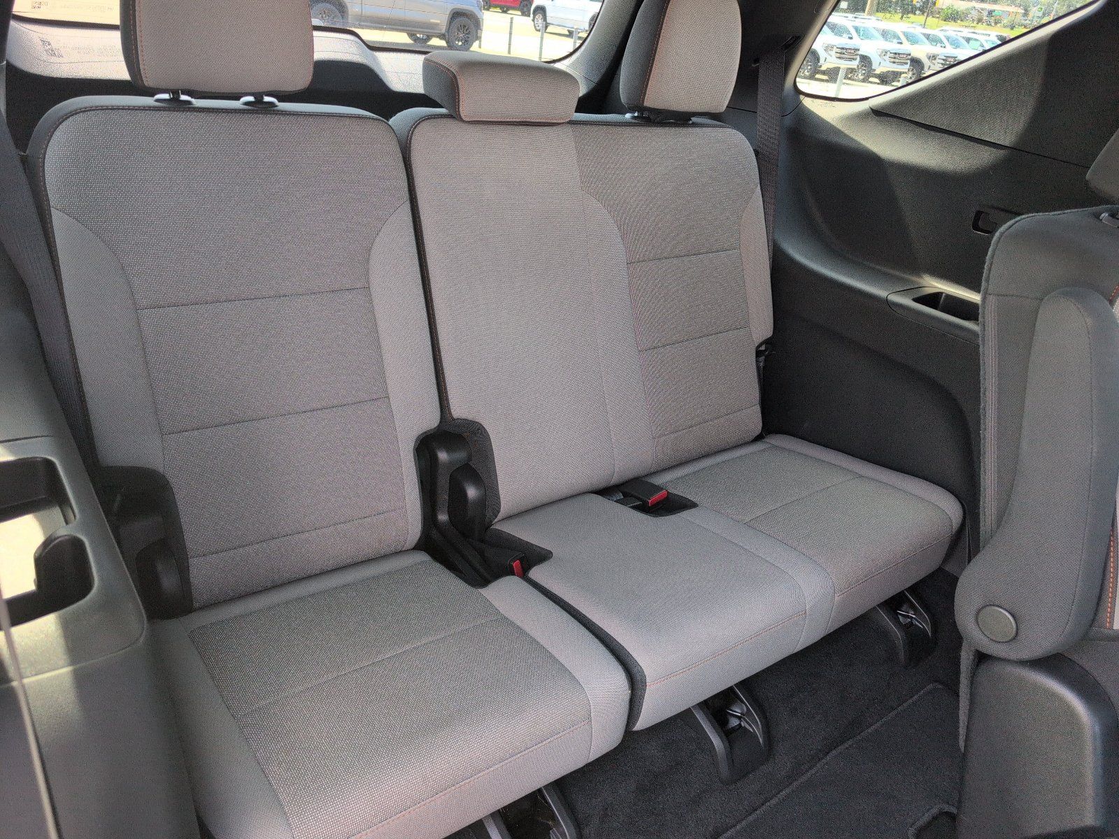 Used 2026 Chevrolet Traverse LT w/ Driver Confidence Package FWD image 13