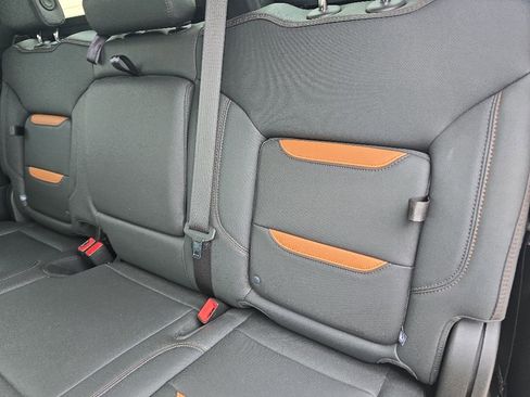 Used 2024 GMC Sierra 2500 AT4 w/ AT4 Premium Plus Package AWD/4WD image 17