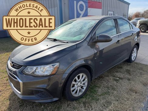 Used 2017 Chevrolet Sonic LT image 1