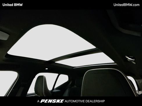 Used 2021 Volvo XC40 P8 Recharge w/ Advanced Package image 12