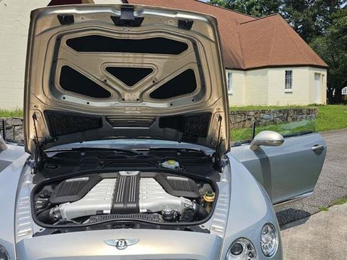 Used 2015 Bentley Continental GT image 19