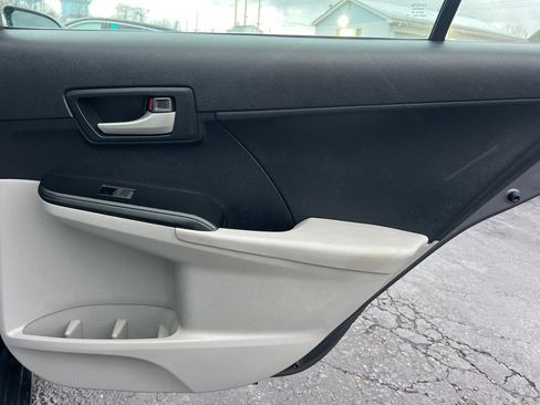Used 2013 Toyota Camry LE image 13