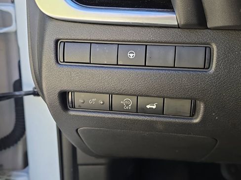 Used 2023 Nissan Rogue SL w/ SL Premium Package AWD/4WD image 23