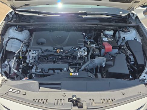 Used 2022 Toyota Camry XSE FWD image 29