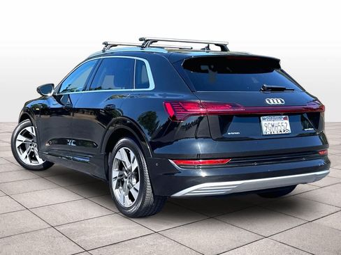 Used 2023 Audi e-tron Premium Plus w/ Premium Plus Package AWD/4WD image 15