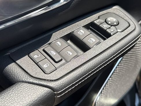 New 2026 RAM 1500 Laramie AWD/4WD image 20