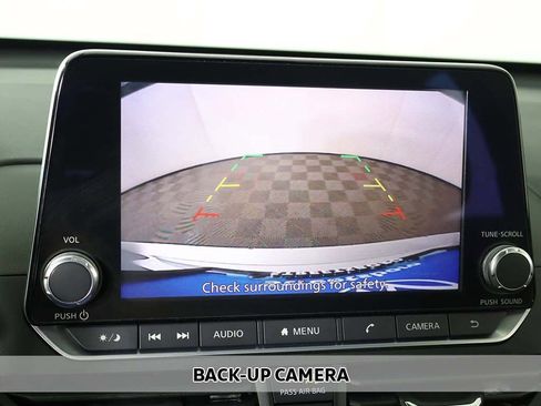 Used 2021 Nissan Altima 2.5 SV FWD image 4