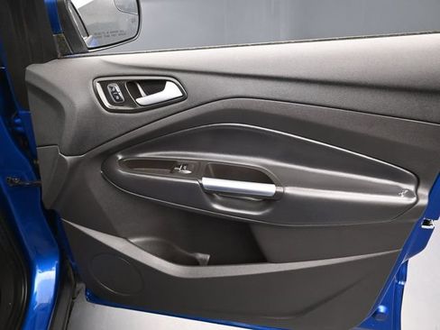 Used 2019 Ford Escape Titanium FWD image 31