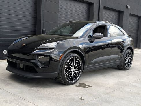 New 2026 Porsche Macan Electric image 1